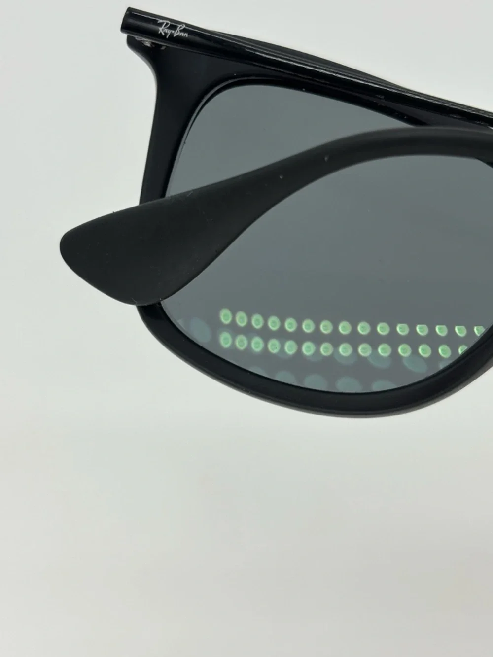 Ray-Ban RB4221 622/8G Black Sunglasses Matte Gray Gradient 50 19 145 3N Italy